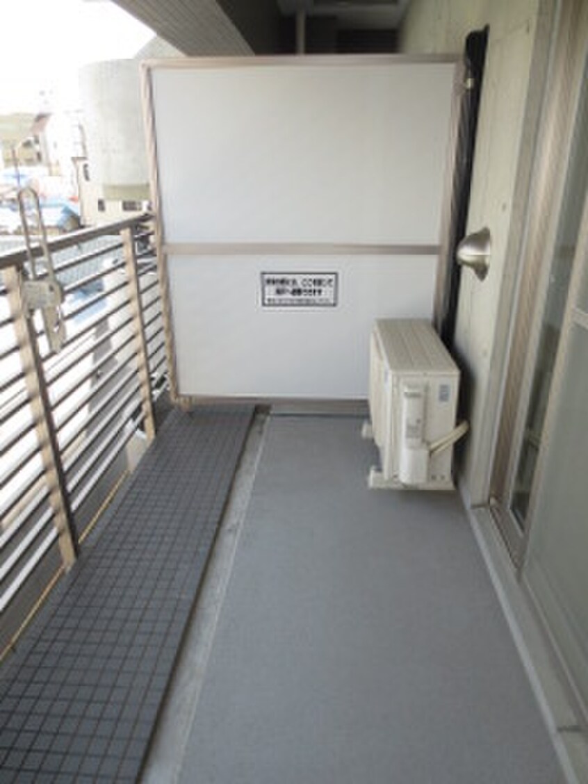 ベランダ・バルコニー Η´ｓ　ｆｌａｔｓ