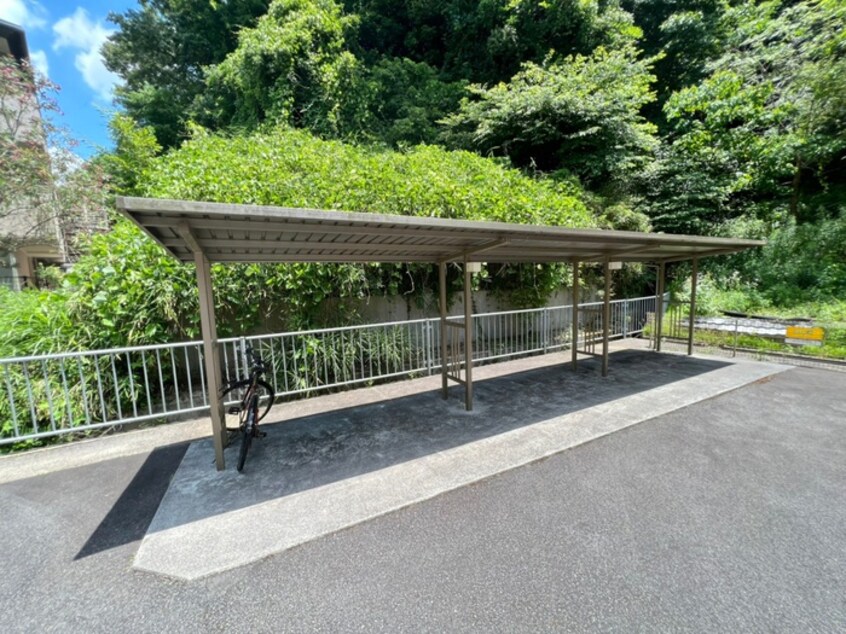 駐輪場 アネックス北神戸