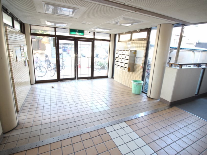 エントランス部分 エレガンスキレ