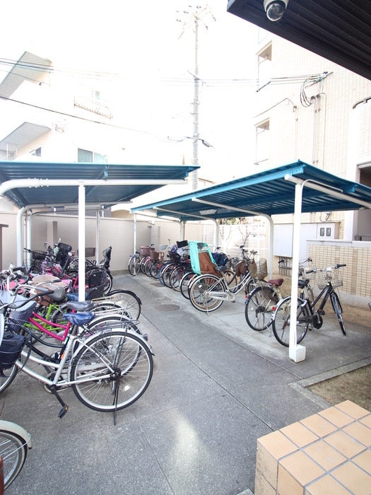 駐輪場 エレガンスキレ