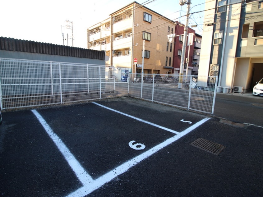 駐車場 エレガンスキレ