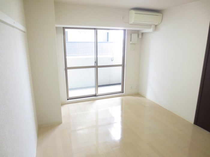 居室 グランルージュ城東