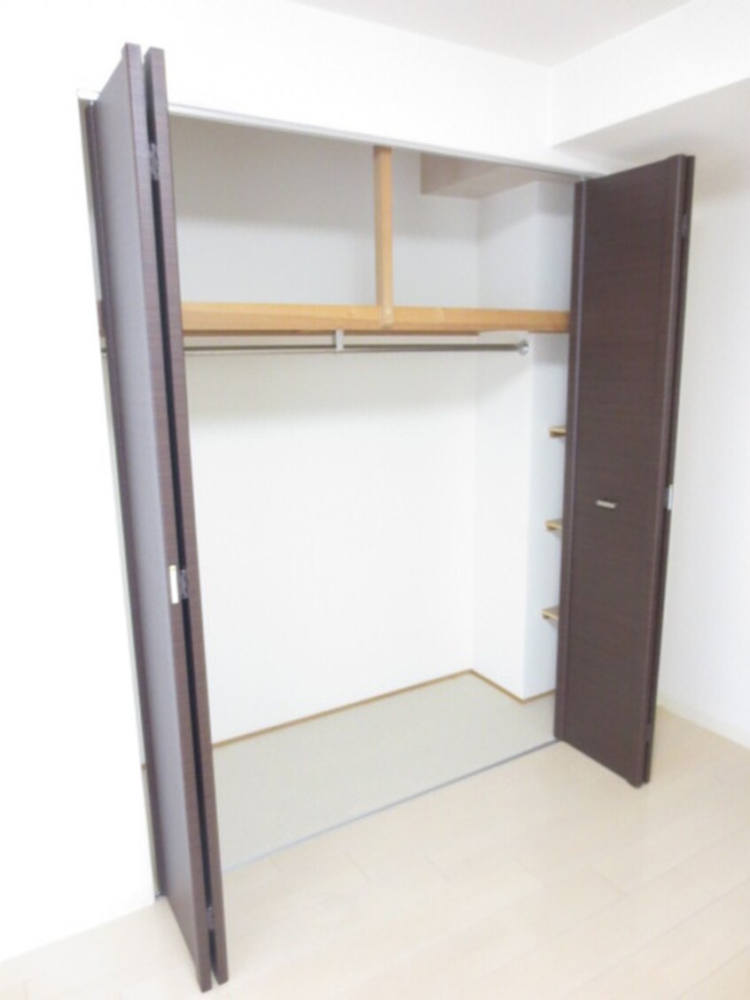 収納 グランルージュ城東