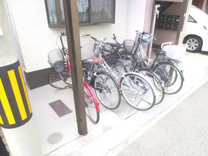 駐輪場 リバーハイツ