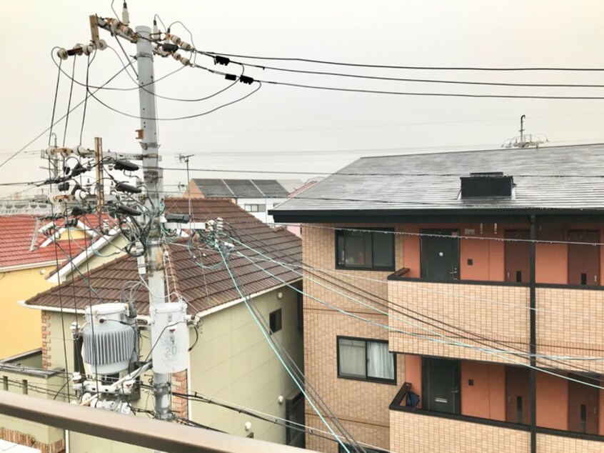 室内からの展望 メゾン千里丘