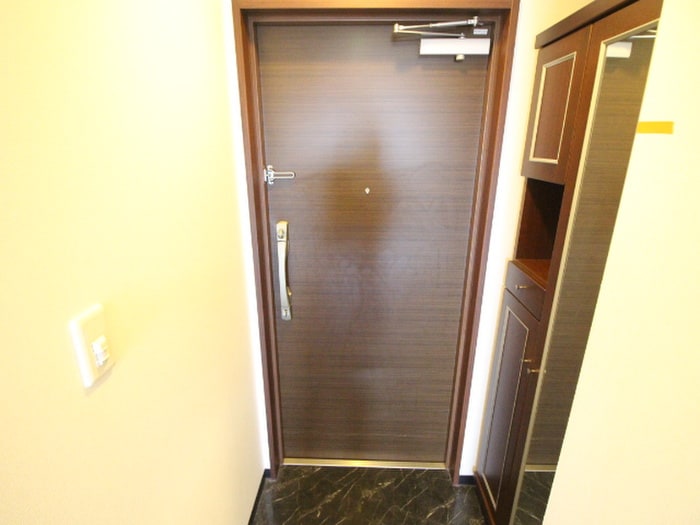 玄関 ハイツ・カトレヤ