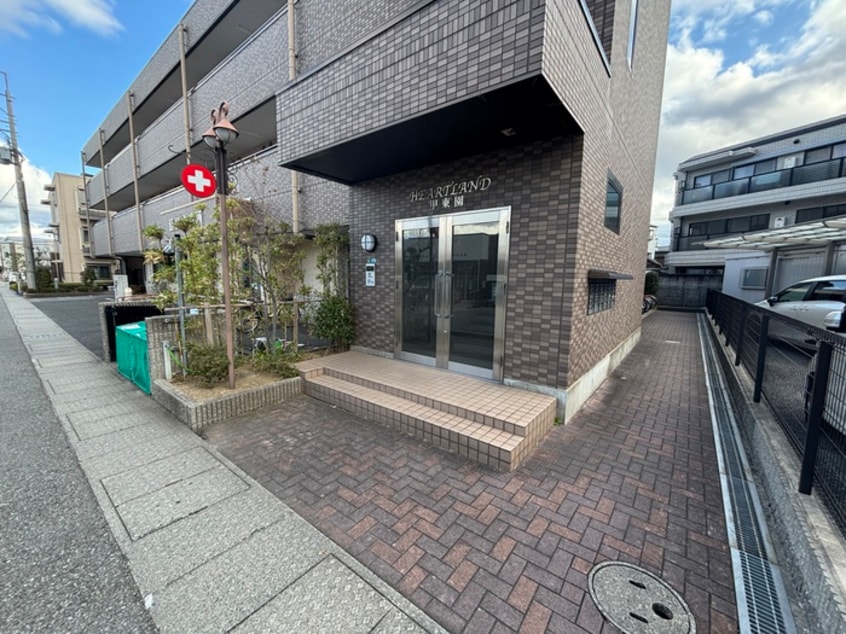 エントランス部分 ハートランド甲東園