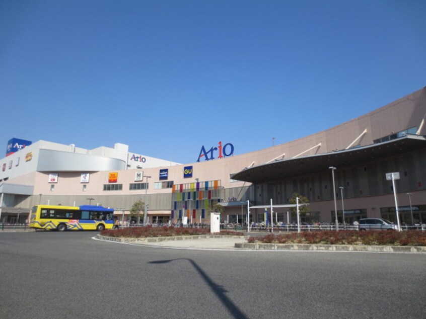 アリオ八尾(電気量販店/ホームセンター)まで4400m メゾンド－ルヤマヒデ参番館