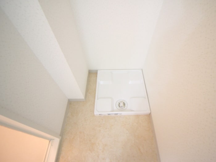 洗濯機置場 Ｓｈａｒｏｎ塚口