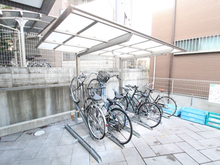 駐輪場 Prosper ALBION