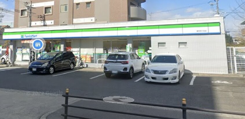 ファミリーマート(コンビニ)まで450m ダンデライオン