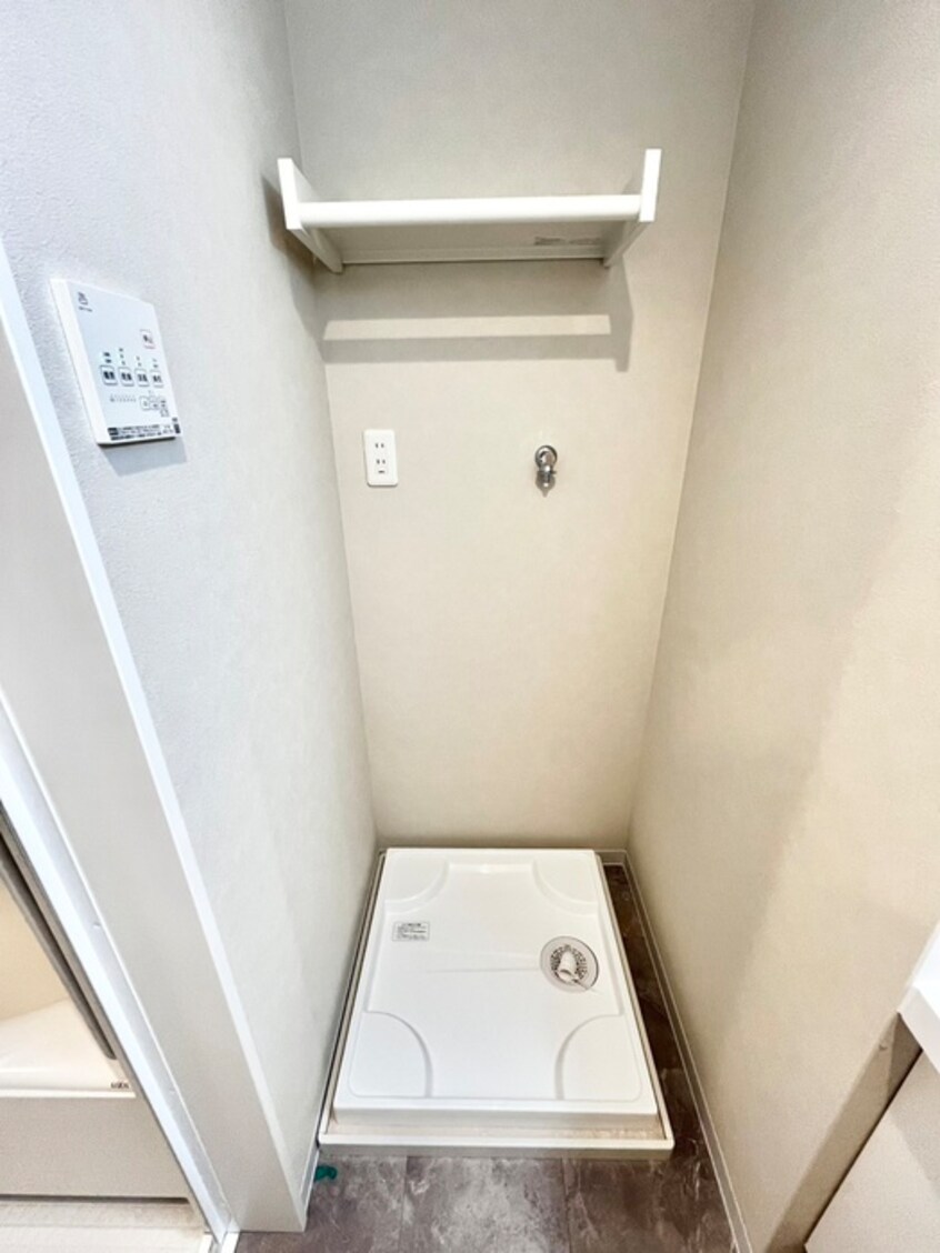 洗濯機置場 KRM　RESIDENCE　TSUKAGUCHI