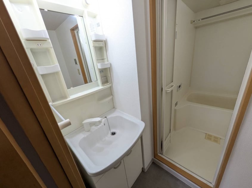 洗面 クエスト西大路