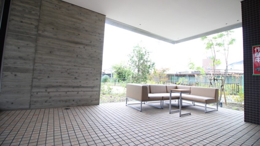 エントランス部分 ヴィル・ド・レーブ