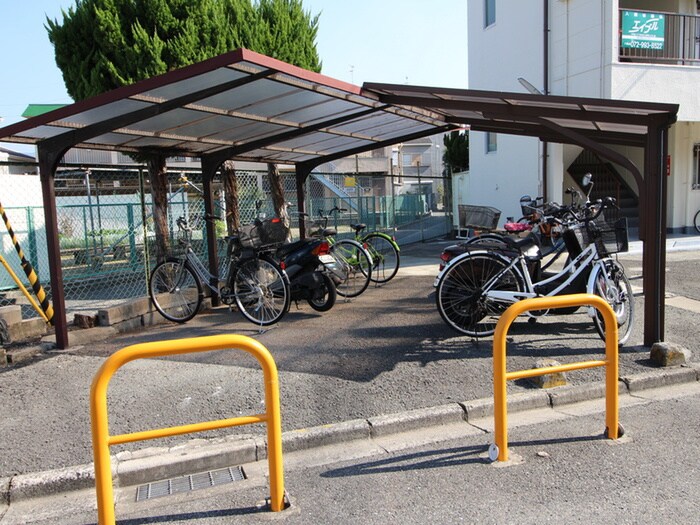 駐輪場 長池ハイツ