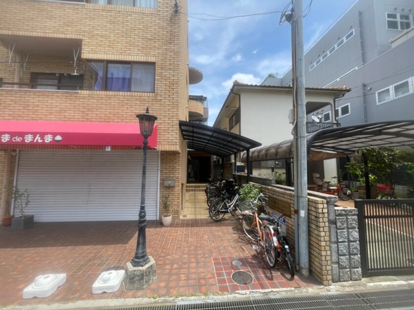 エントランス部分 大和屋マンション