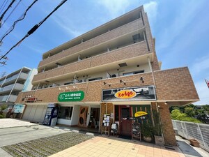 GOLDEN HILLSS ３番館