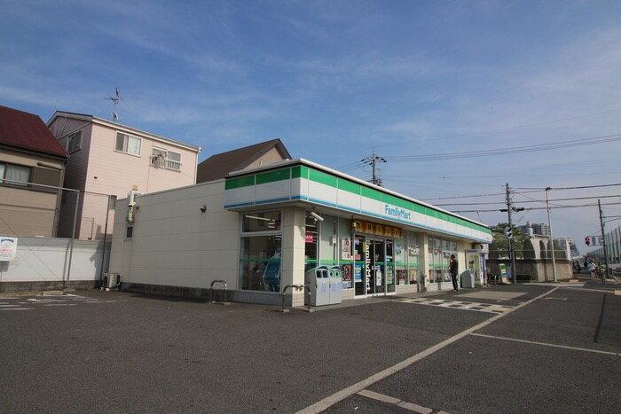 ファミリーマート(コンビニ)まで1220m GOLDEN HILLSS ３番館