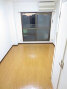 居室 シャルマン池田３３