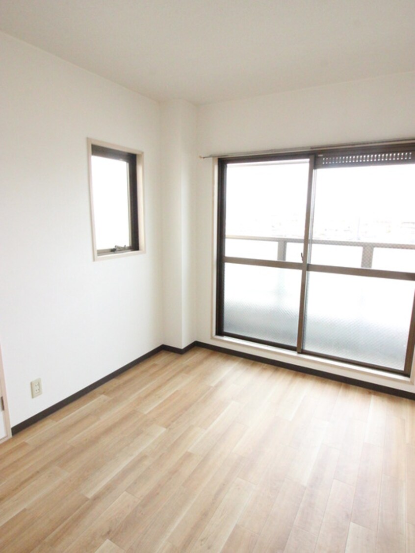 居室 シャルマン池田３３