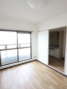 居室 シャルマン池田３３