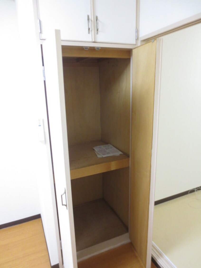 収納 シャルマン池田３３