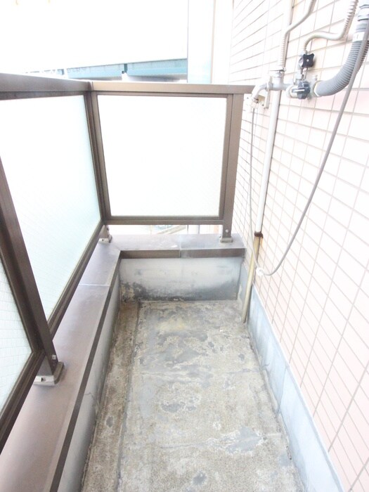 洗濯機置場 シャルマン池田３３