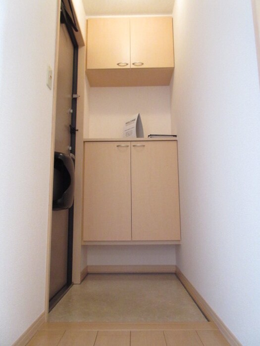 玄関 ウエストリバ－Ⅱ