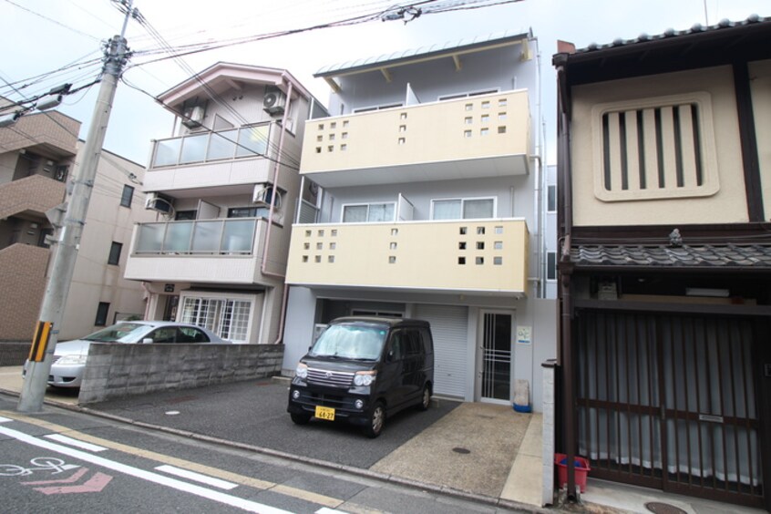 エントランス部分 カルティエフルール