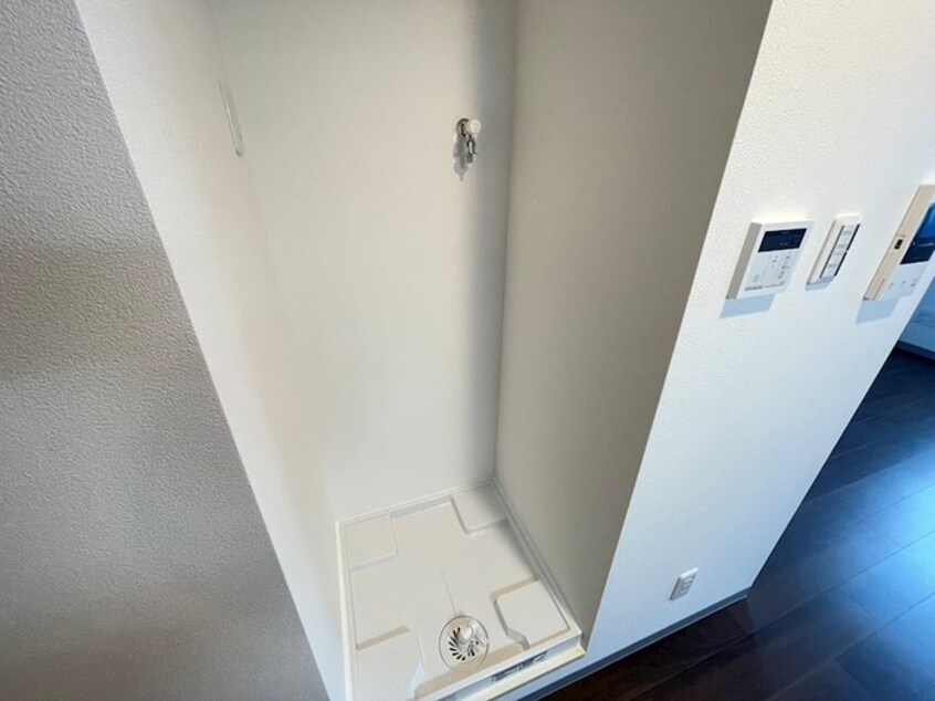 洗濯機置場 attrice東堀川