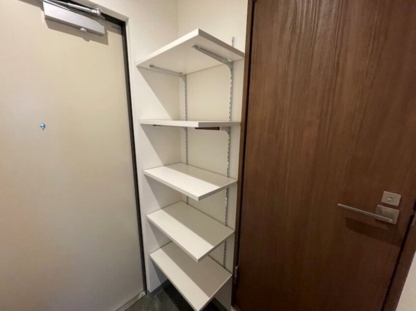 靴箱 attrice東堀川