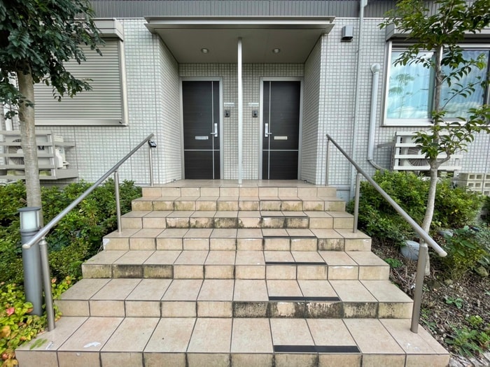 エントランス部分 グリーン・ビレッジ