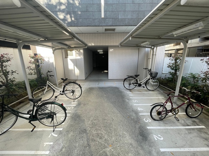 駐輪場 エスト－ネハ－バ－ランド（1207