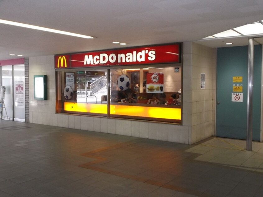 マクドナルド 阪急川西能勢口駅店(ファストフード)まで351m カ－サアセボ