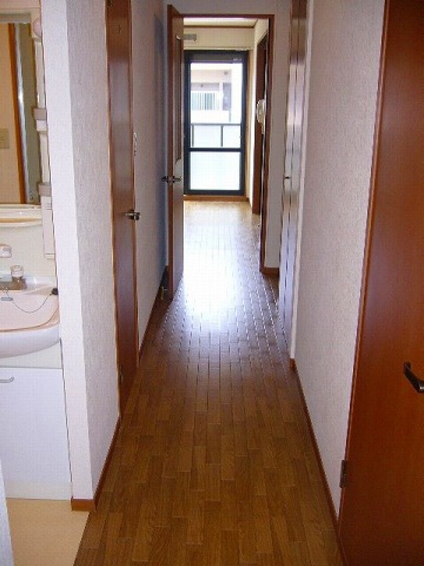 玄関 プランド－ルＭＩＴＡＮＩ　Ａ棟