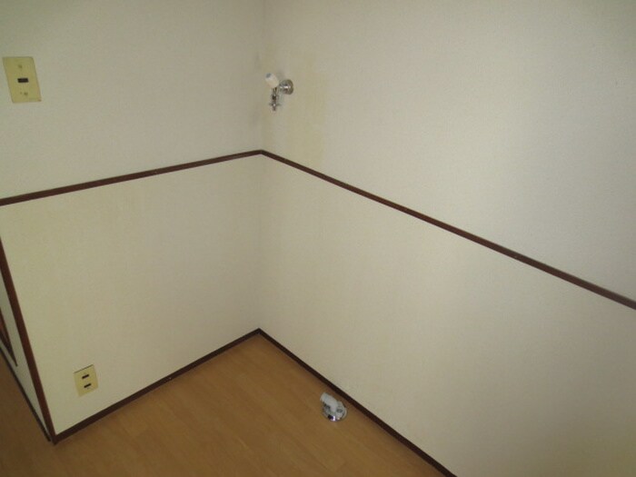 洗濯機置場 和美荘1棟