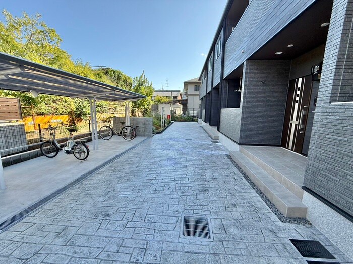 エントランス部分 エスポワール下赤田