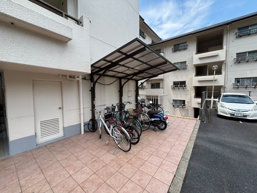駐輪場 シャルム醍醐