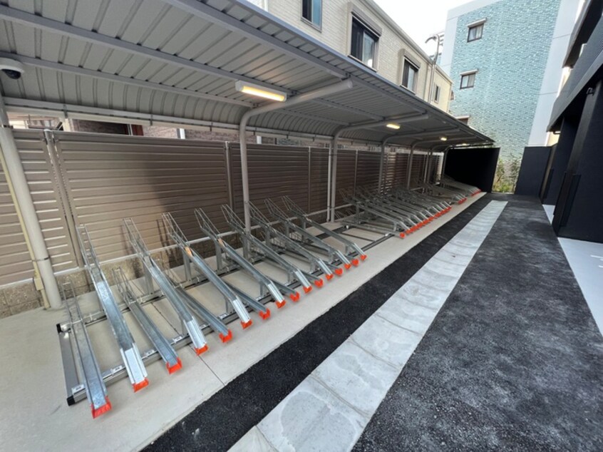 駐輪場 ﾌﾟﾚｻﾝｽﾊｰﾊﾞｰﾗﾝﾄﾞｱﾝﾄﾞ･ｼｰ(906)