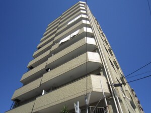 ハイツ材井