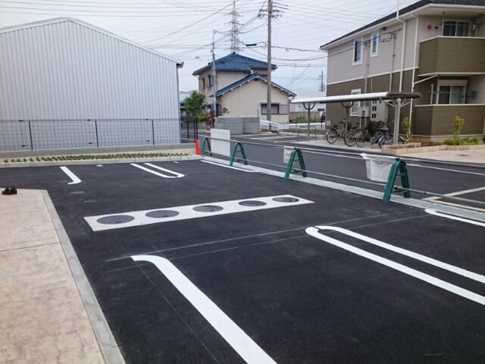 駐車場 カルム・メゾン北館
