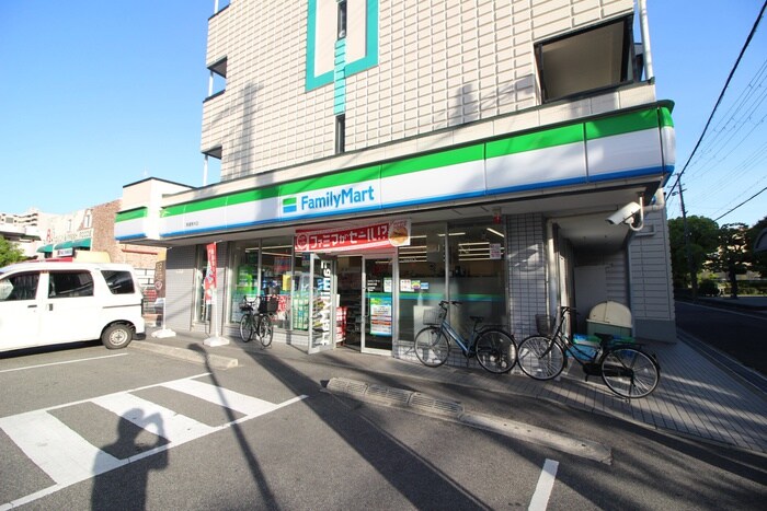 ファミリーマート(コンビニ)まで90m 中田マンション