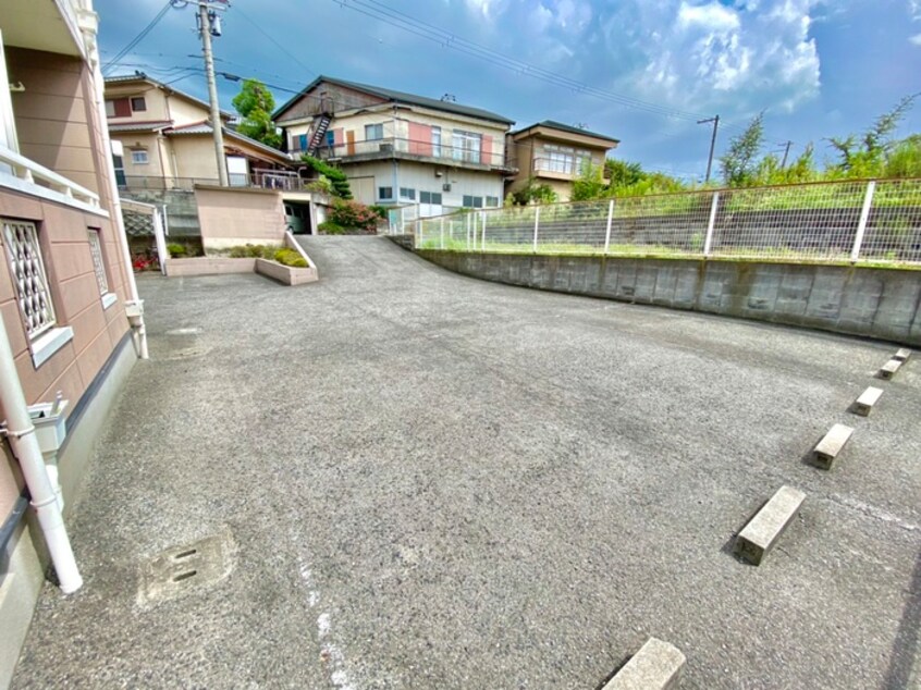 駐車場 サマックスラフィネ