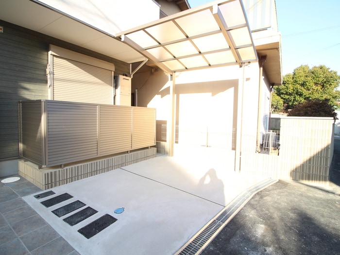 バイク置き場 ＡＬＥＧＲＩＡ寝屋川秦町