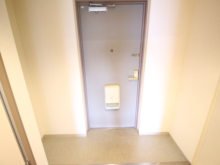 玄関 ツヴァイ・バ－ム・宝ヶ池