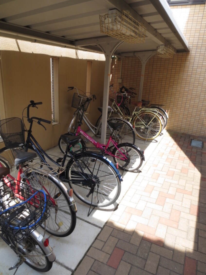 駐輪場 Ｋ・ｆｏｕｒ－ｓｅａｓｏｎｓ