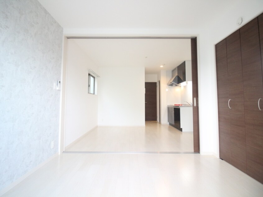 居室 F asecia stib