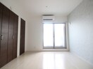 居室 F asecia stib
