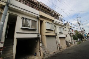枚方市養父丘2丁目戸建