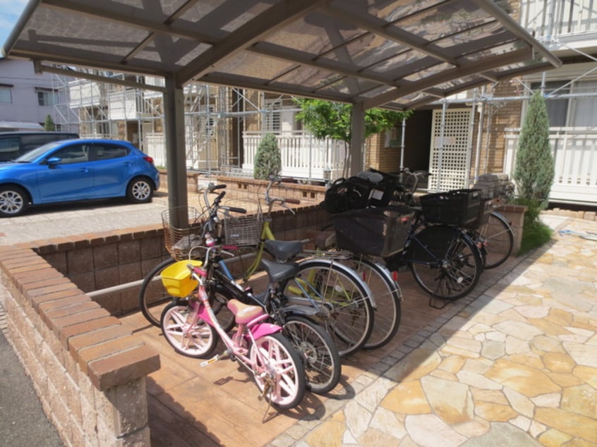 駐輪場 クロスロ－ドＡ棟